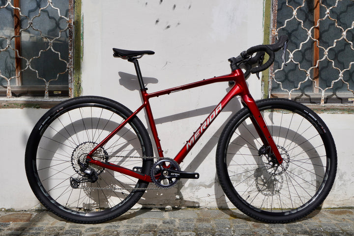 Silex 700 II 2025 Dark Strawberry Red
