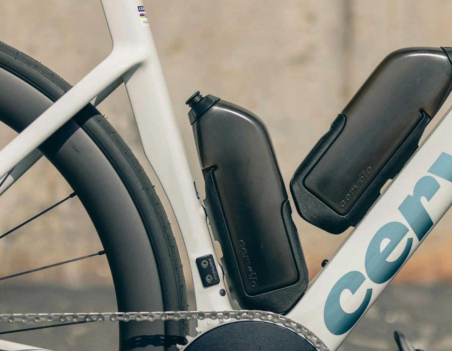 Cervelo Aero-Trinkflasche inklusive Aero-Flaschenhalter