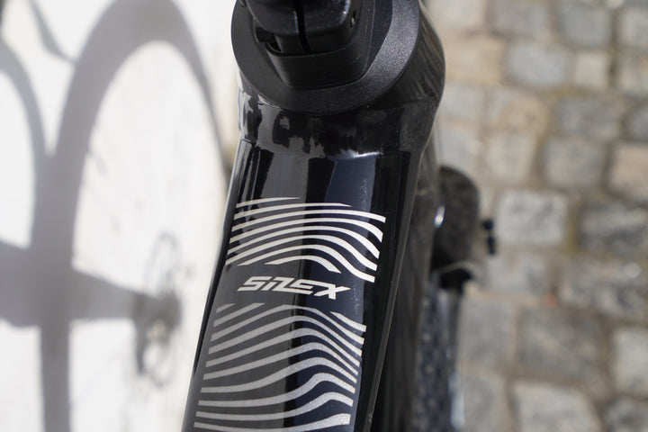 Silex 700 II 2025 SILK BLACK (GREY)