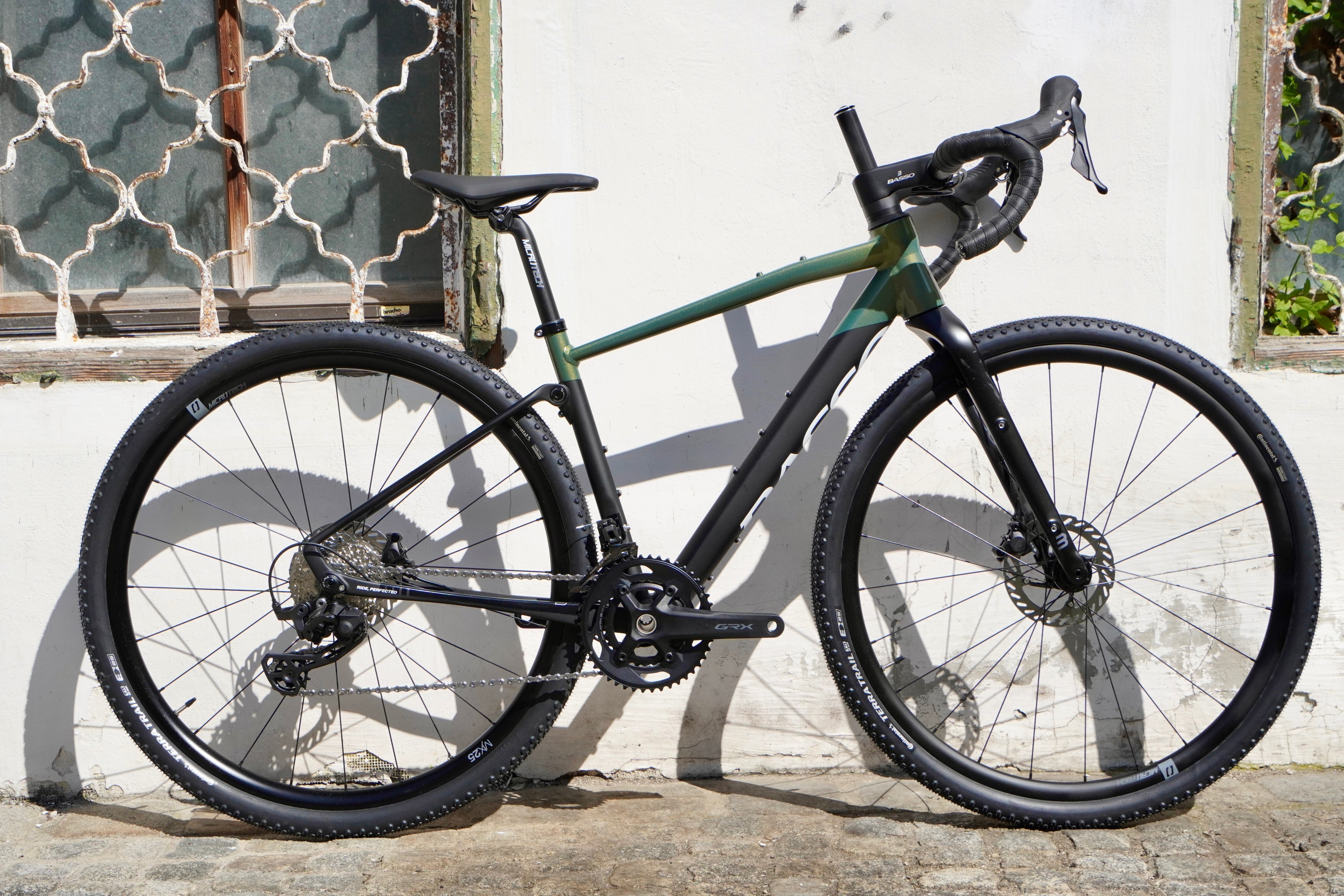 basso mountainbike Basso Tera Night Leaf | Shimano GRX 2x12