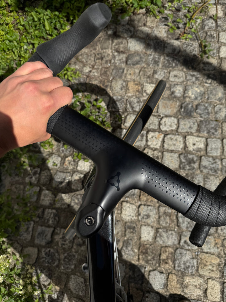 Polymer Workshop - Sculpture Carbon Handlebar