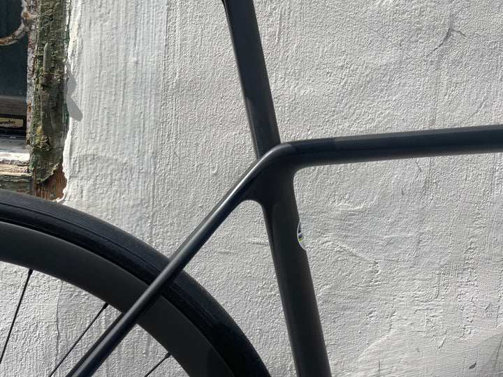 R5 Five Black Ultegra Di2