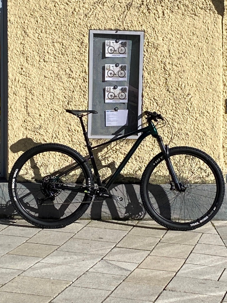 Trail SE in Emerald – Grundtner