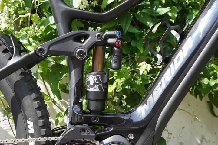 eOne Sixty 10K Carbon matte black
