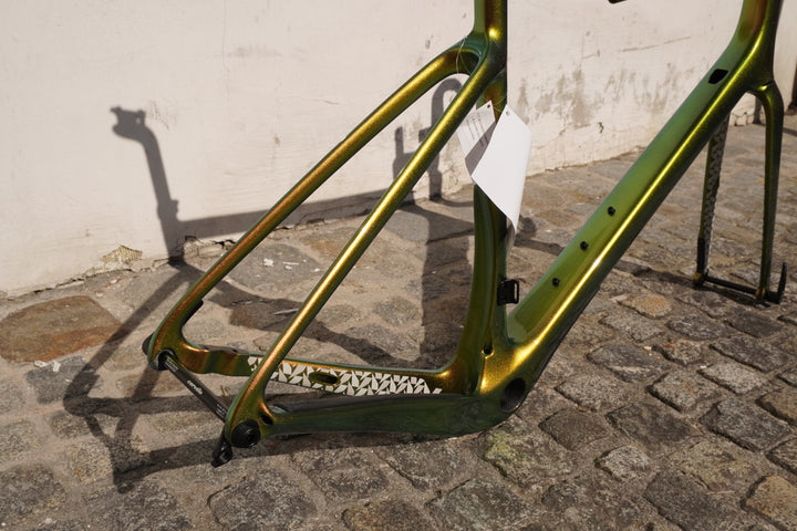 Aspero 5 Lime Shimer Frame Set