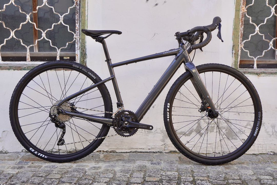 Gravel mit Rückenwind: das Cannondale Topstone Neo SL2