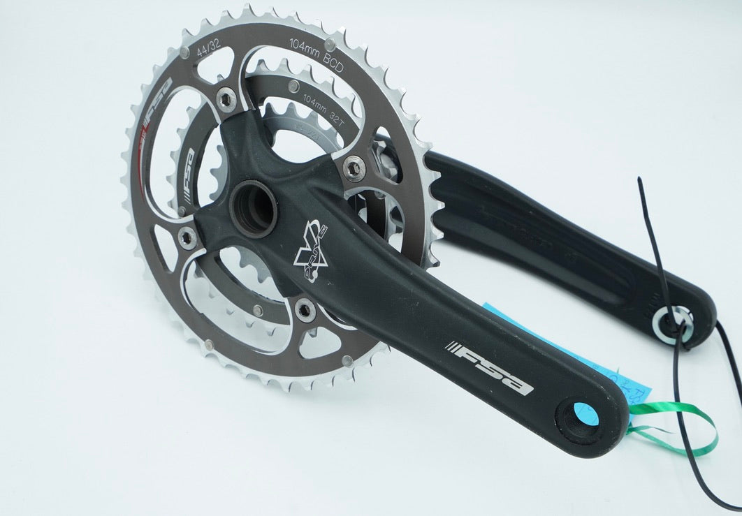 FSA V-Drive Kurbelgarnitur 3-fach – Grundtner