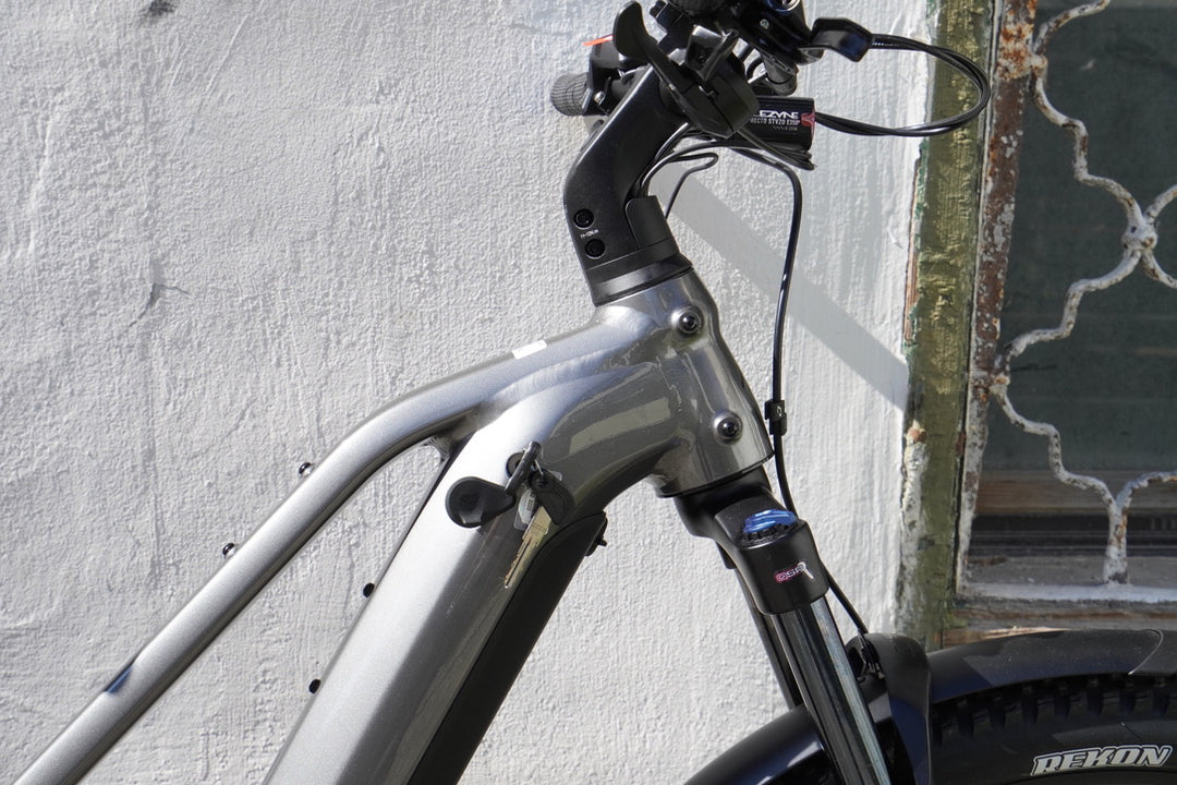Merida eFLOAT CC 500 EQ eBike Trapez/Diamant - Bosch CX Gen. 5