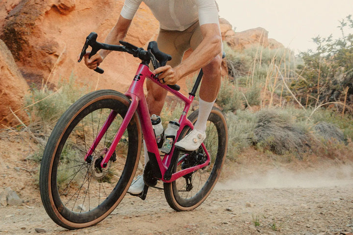 Cervelo Aspero Force (Powermeter) | Carbon Gravelbike | Dusty Unicorn & Quarry