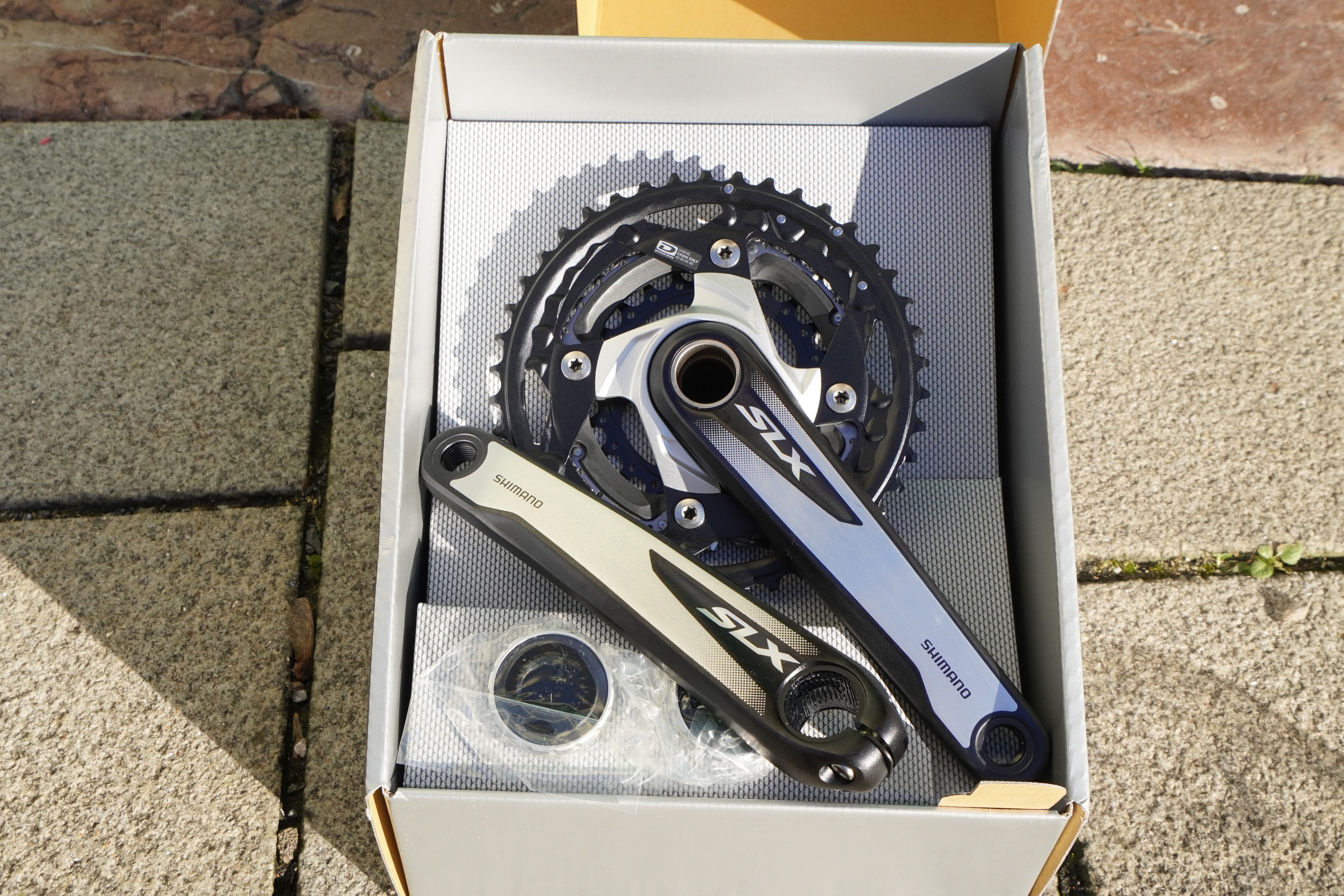 SHIMANO - 【masa】シマノ SLX クランク FC-M670 Shimano FC-M670 SLX Crankset-43/32/24T 10 Speed : Amazon.ca