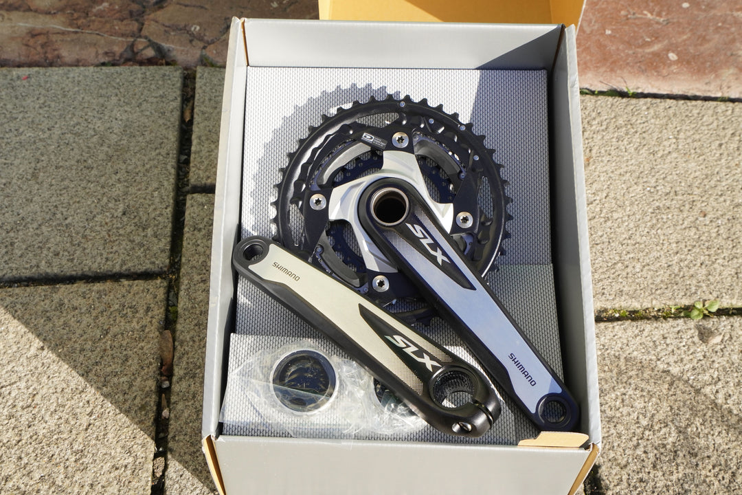 Shimano Crankset/Kurbel FC-M670 mit Lager