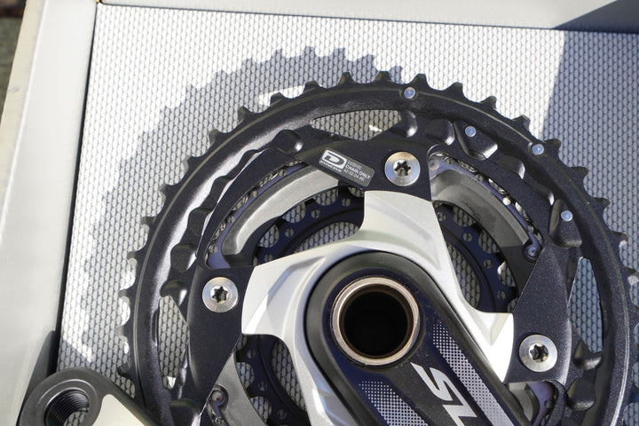 Shimano Crankset/Kurbel FC-M670 mit Lager