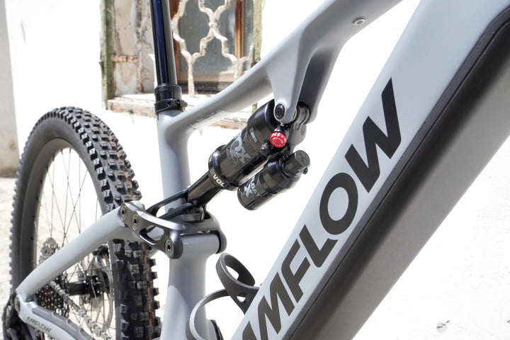 Amflow PR Carbon Pro | 150Nm Avinox M2S E-MTB Carbon