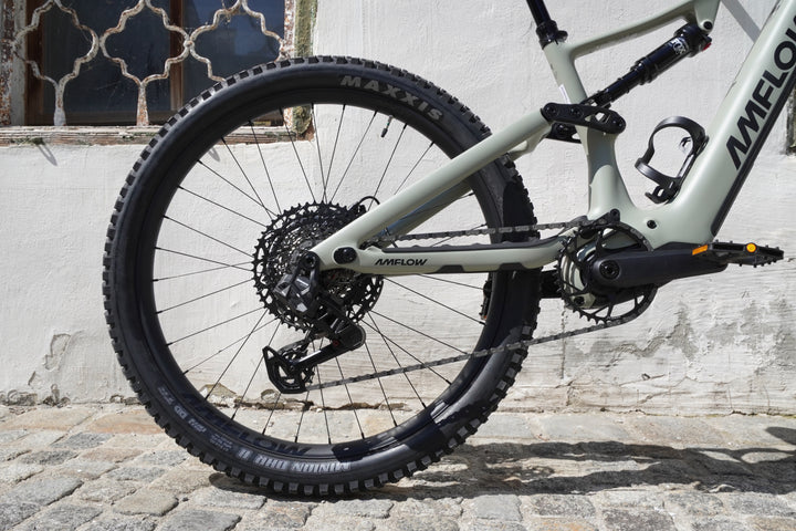 Amflow PR Carbon | 125Nm Avinox M2 E-MTB Carbon