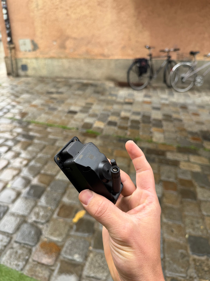 Avinox DP100-F Control Display | 2‑Zoll OLED Touchscreen für Avinox Motoren