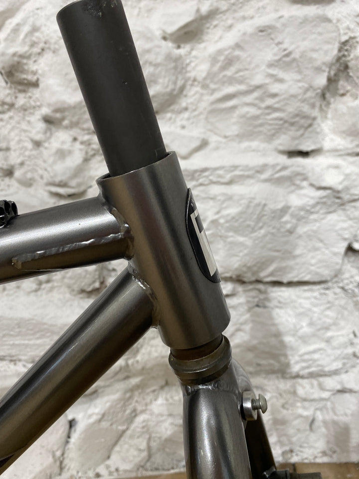 Singletrack ZX 970 grau