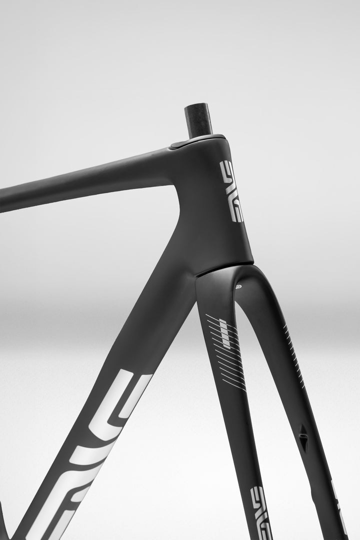 ENVE Melee V2 Rahmenset | ENVE M.O.D. Carbon | UL Black / White Lightning | 2027