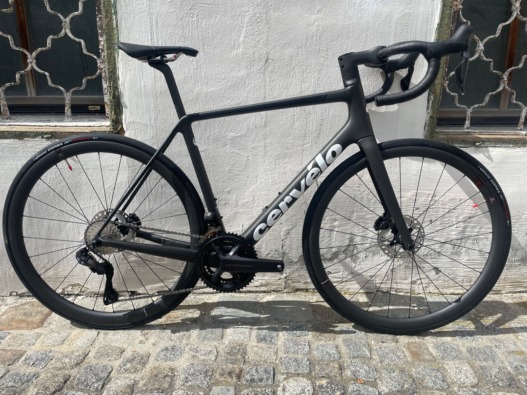 R5 Five Black Ultegra Di2 – Grundtner R5 Five Black Ultegra Di2 – Grundtner