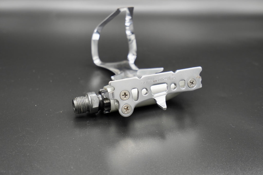 shimano 105 clip pedals Shimano 105 PD-1055 Pedals Pair With Clips – Grundtner