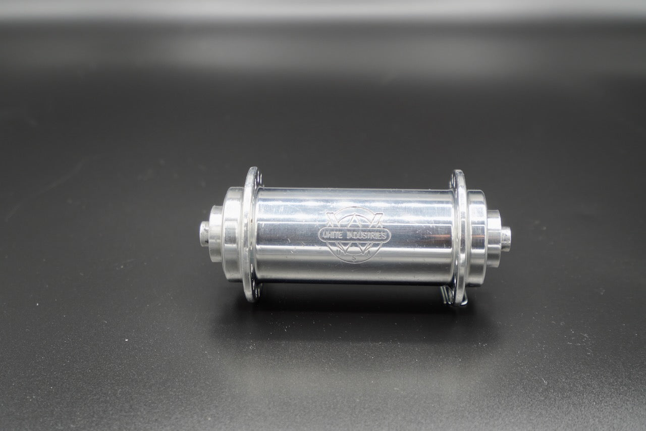 White Tracker Front Hub – Grundtner